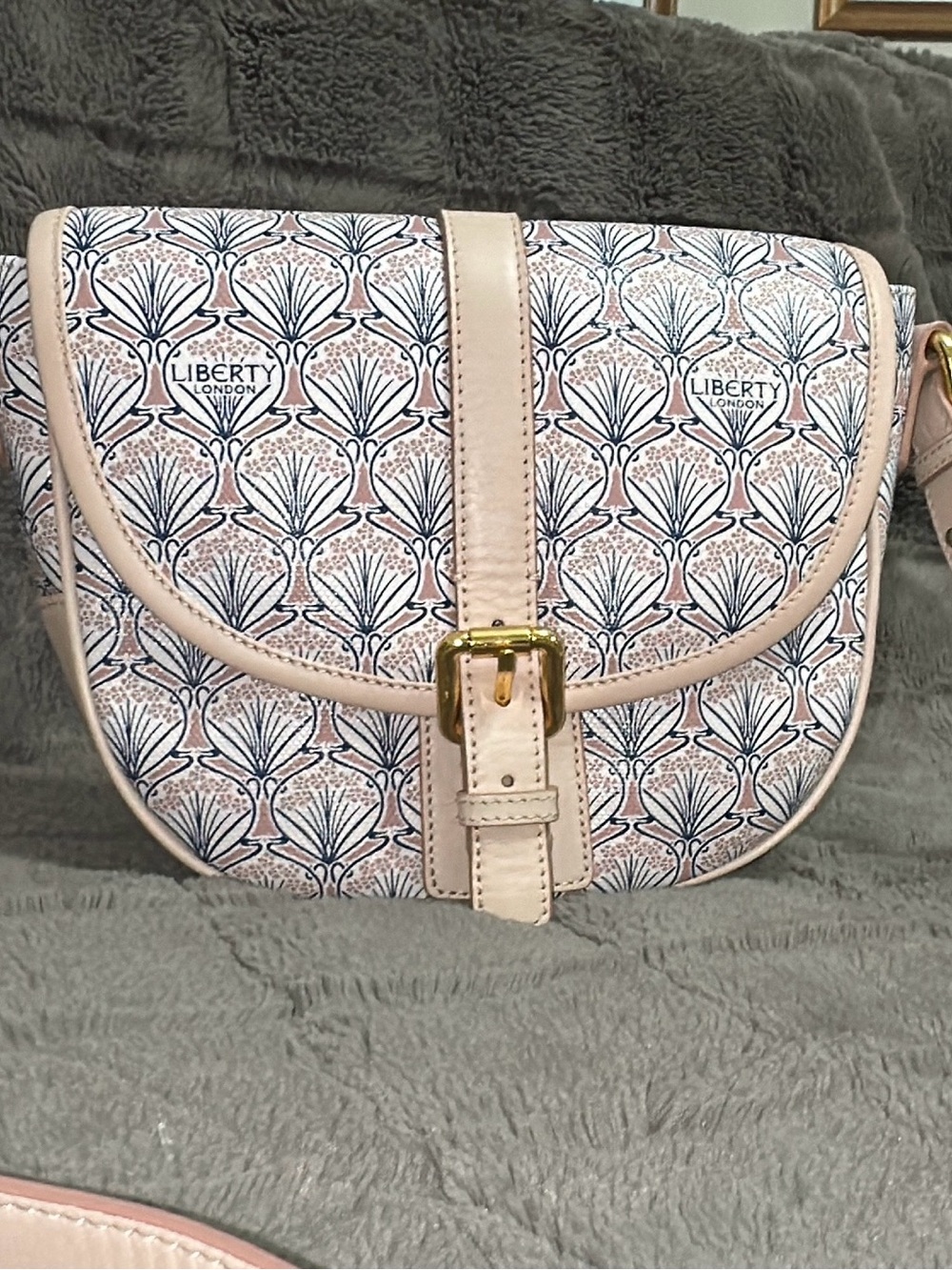 Liberty London iphis Pink Floral-Print Crossbody 7x9.5  (bags 26)